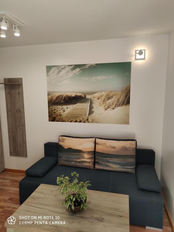 Pokoje Goscinne Pod Kasztanami Łeba Esterno foto